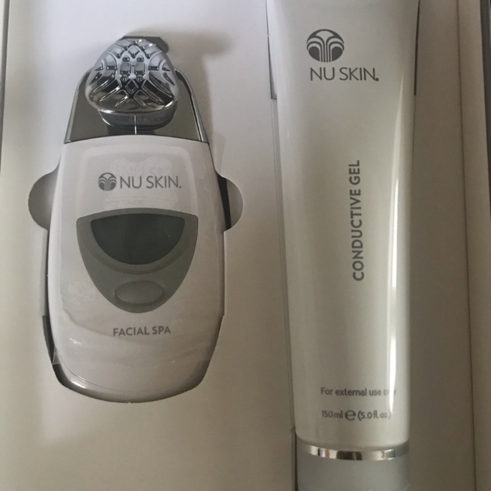 NuSkin Facial Spa practically new
